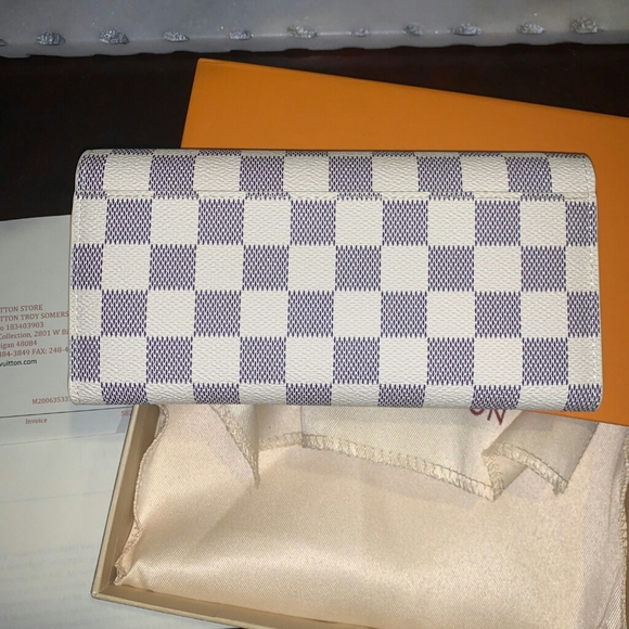 Sarah damper wallet - Picture 7 of 7